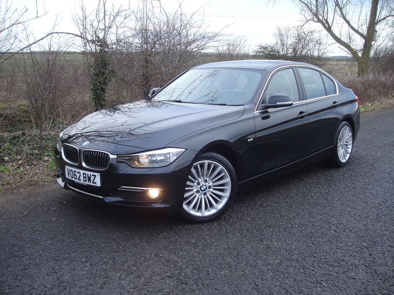 View BMW 3 SERIES 320D LUXURY